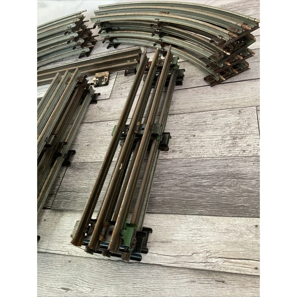 Lot of 19 Vintage Lionel O Gauge Train Track Straight and Curved Lot- Used